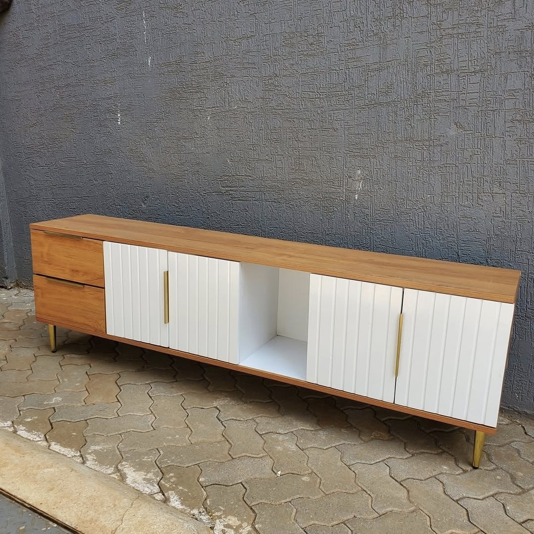 The Two-Tone Fluted Door TV Stand | Oak & White Media Unit | Mondee Furnitures