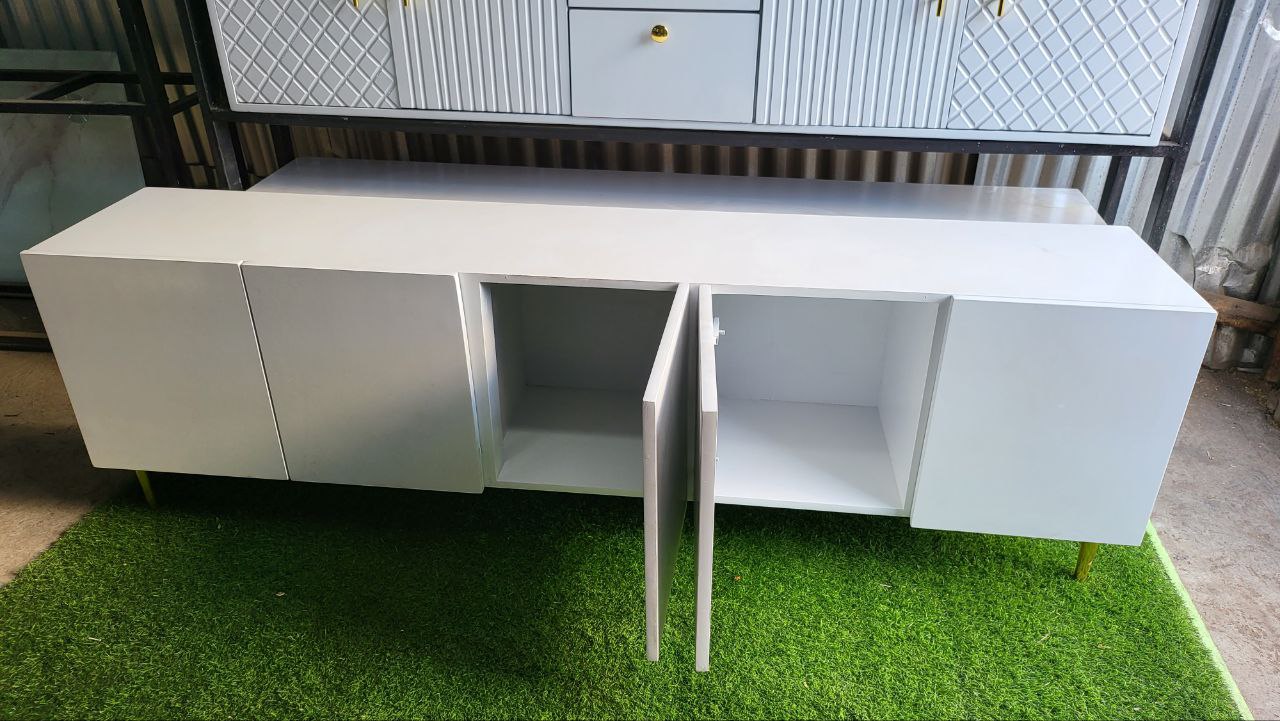 Tv Dee Stand