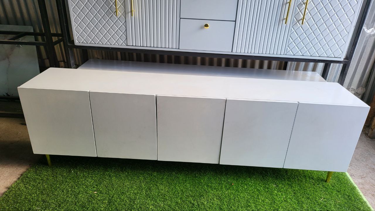 Tv Dee Stand