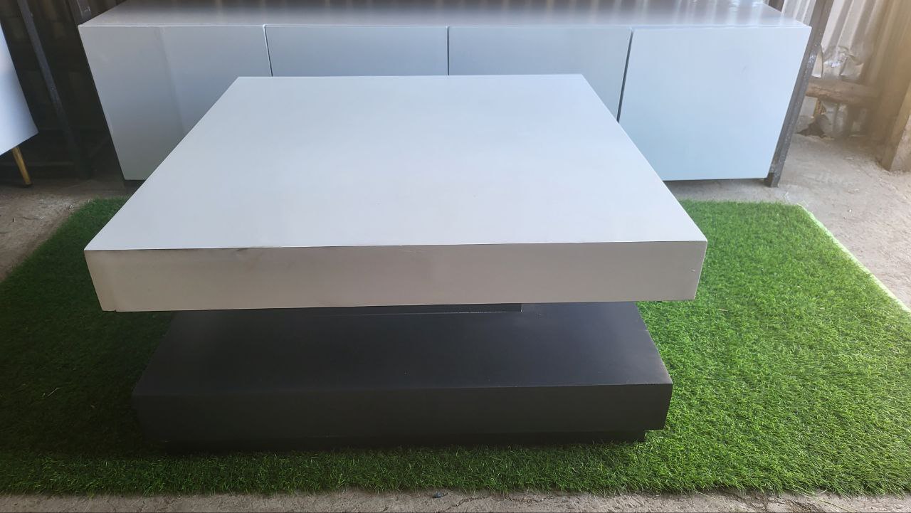 MonDee Square Table